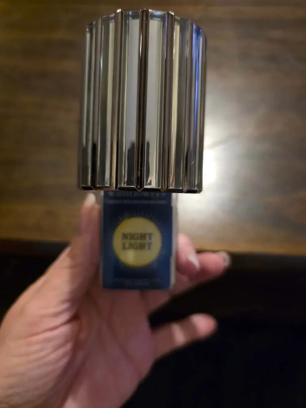 Bath & Body Works Wallflowers Chrome Ribbed Night Light Fragrance Plug